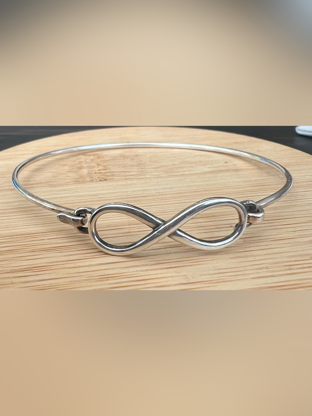 James Avery Petite Infinity Hook Bangle Bracelet in 925 Sterling Silver